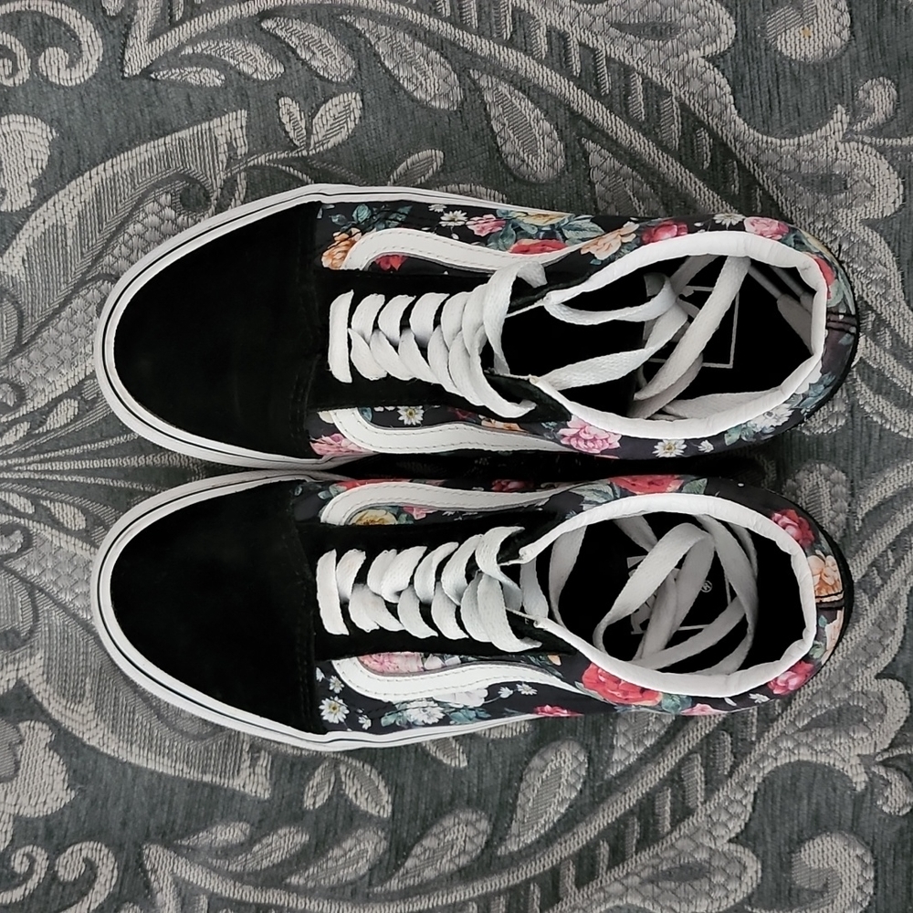 Women's low top vans